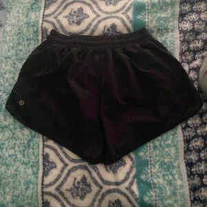 Women’s size 8 Lululemon Hotty Hot Black Shorts